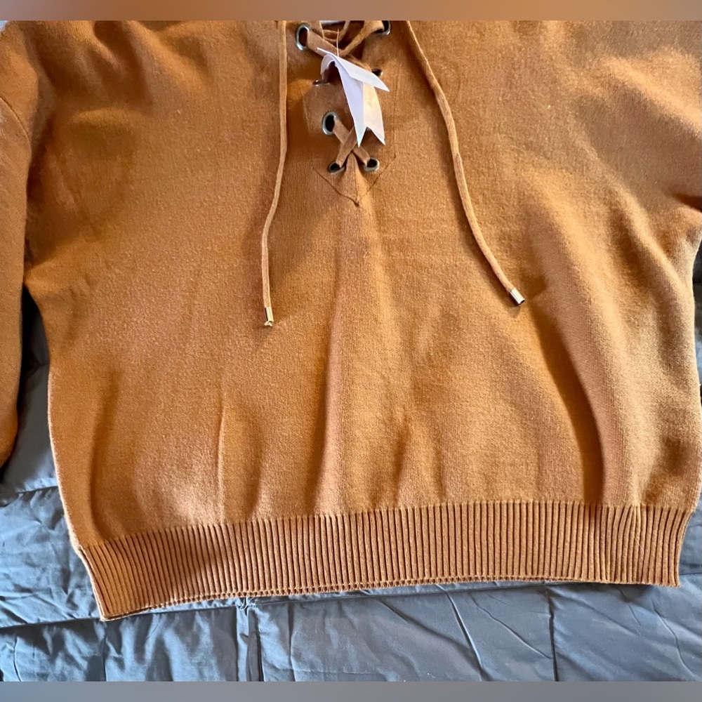 NWT Philosophy Light hazelnut sweater hoodie. Women’s size large. Ribbed bottom - Picture 5 of 7